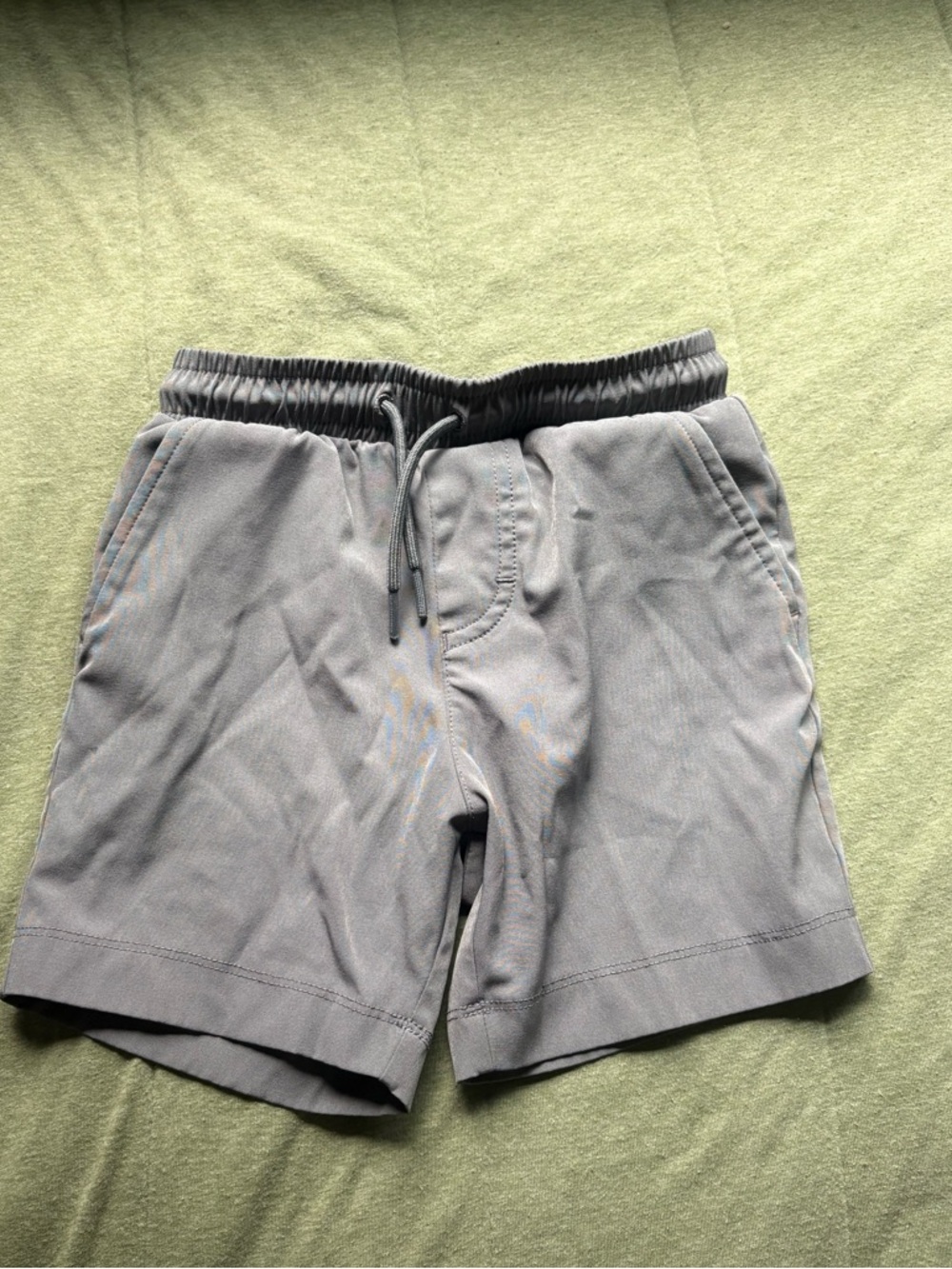 Vineyard vines performance shorts